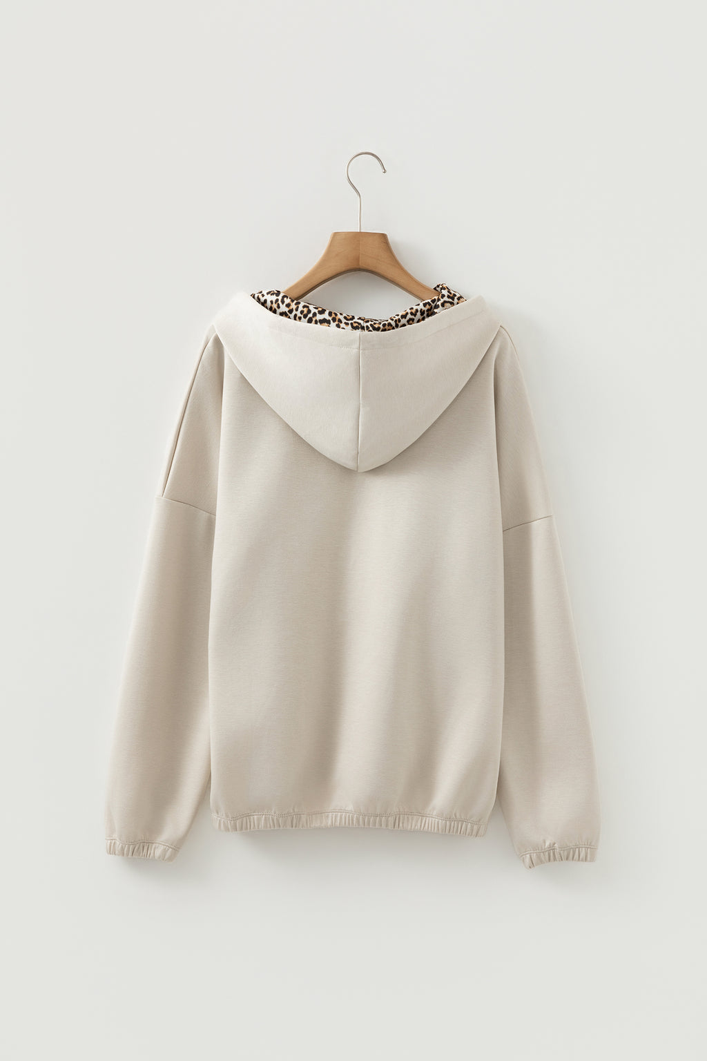 Jet Stream Leopard Contrast Drawstring Hood Drop Shoulder Loose Top