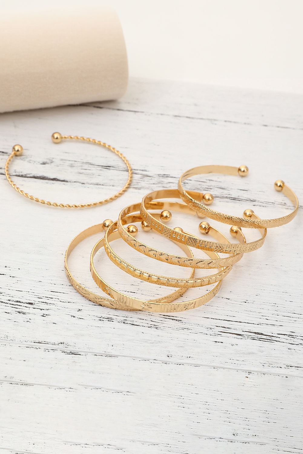 Gold 7pcs/set Textured Open Alloy Bangle Set