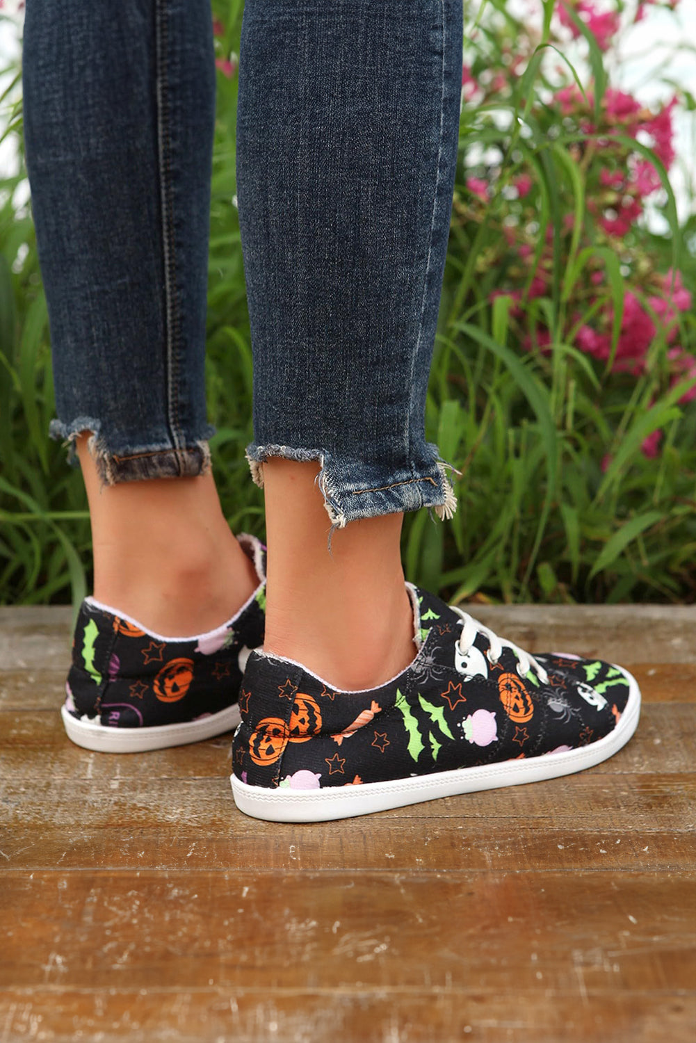 Black Halloween Pumpkin Ghost Print Lace-up Flat Shoes