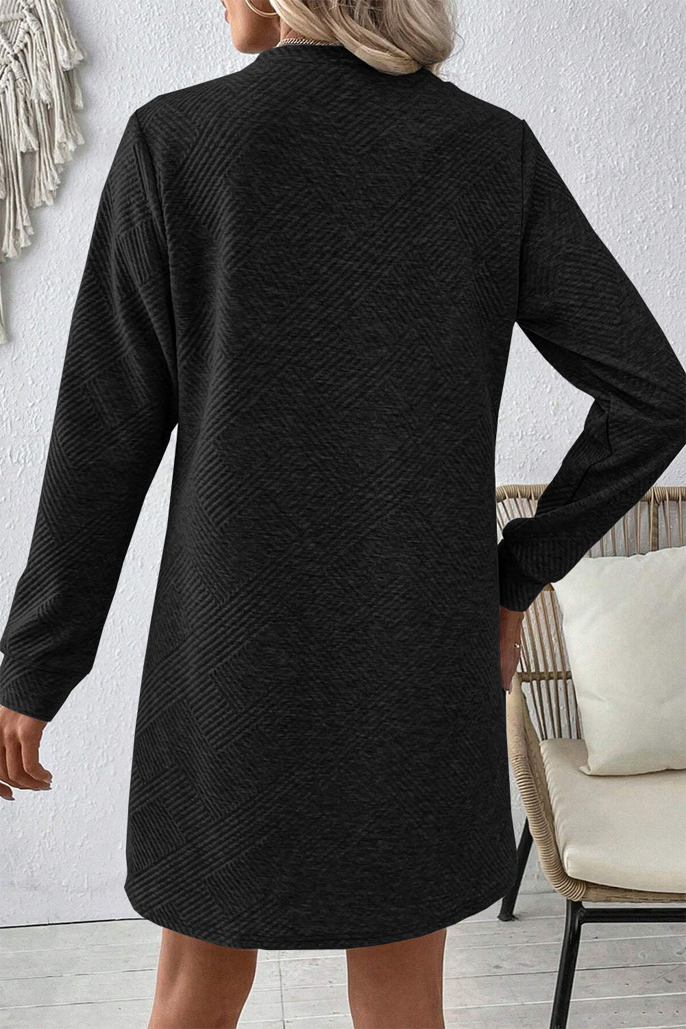 Black Solid Color Textured Long Sleeve Shift Dress