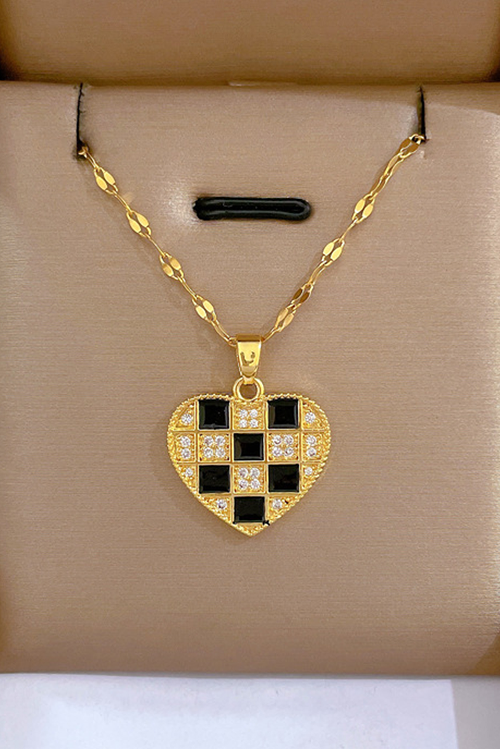 Gold Checker Heart Shape Pendant Necklace