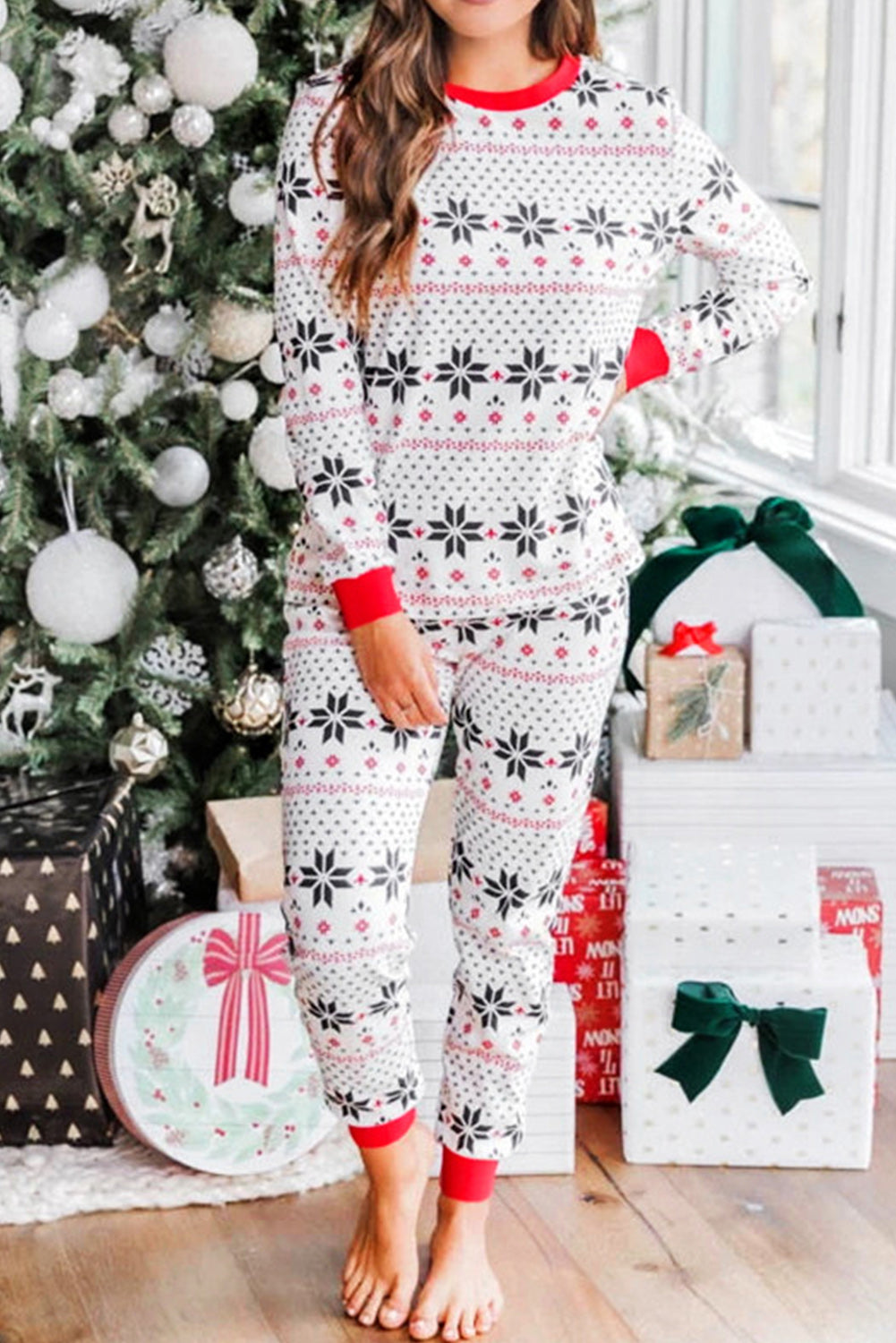 White Christmas Snowflake Print Slim Fit Two Piece Lounge Set