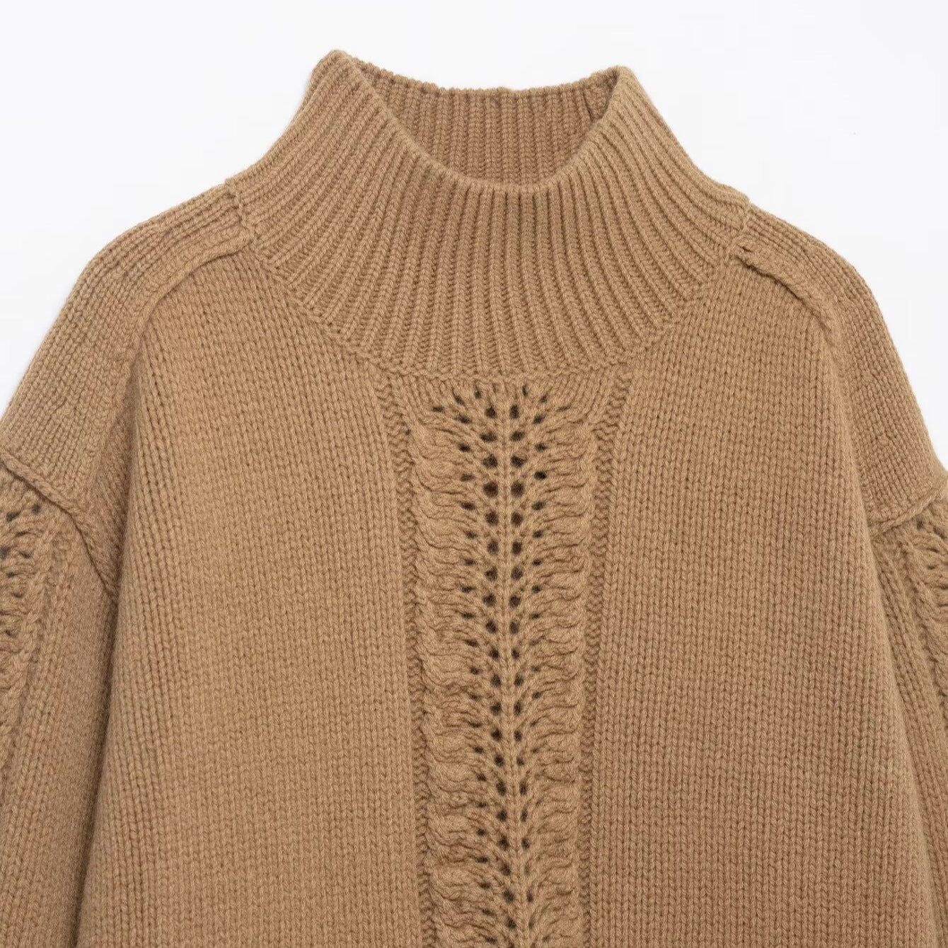 High necked long sleeved knitted sweater