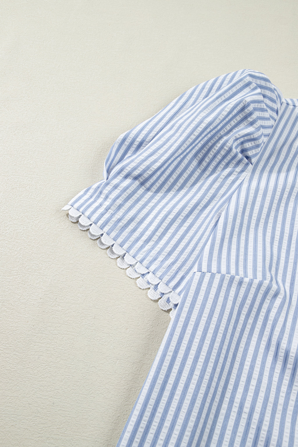 Sky Blue Stripe Plus Size Leopard Patchwork Collar Short Bubble Sleeve Blouse