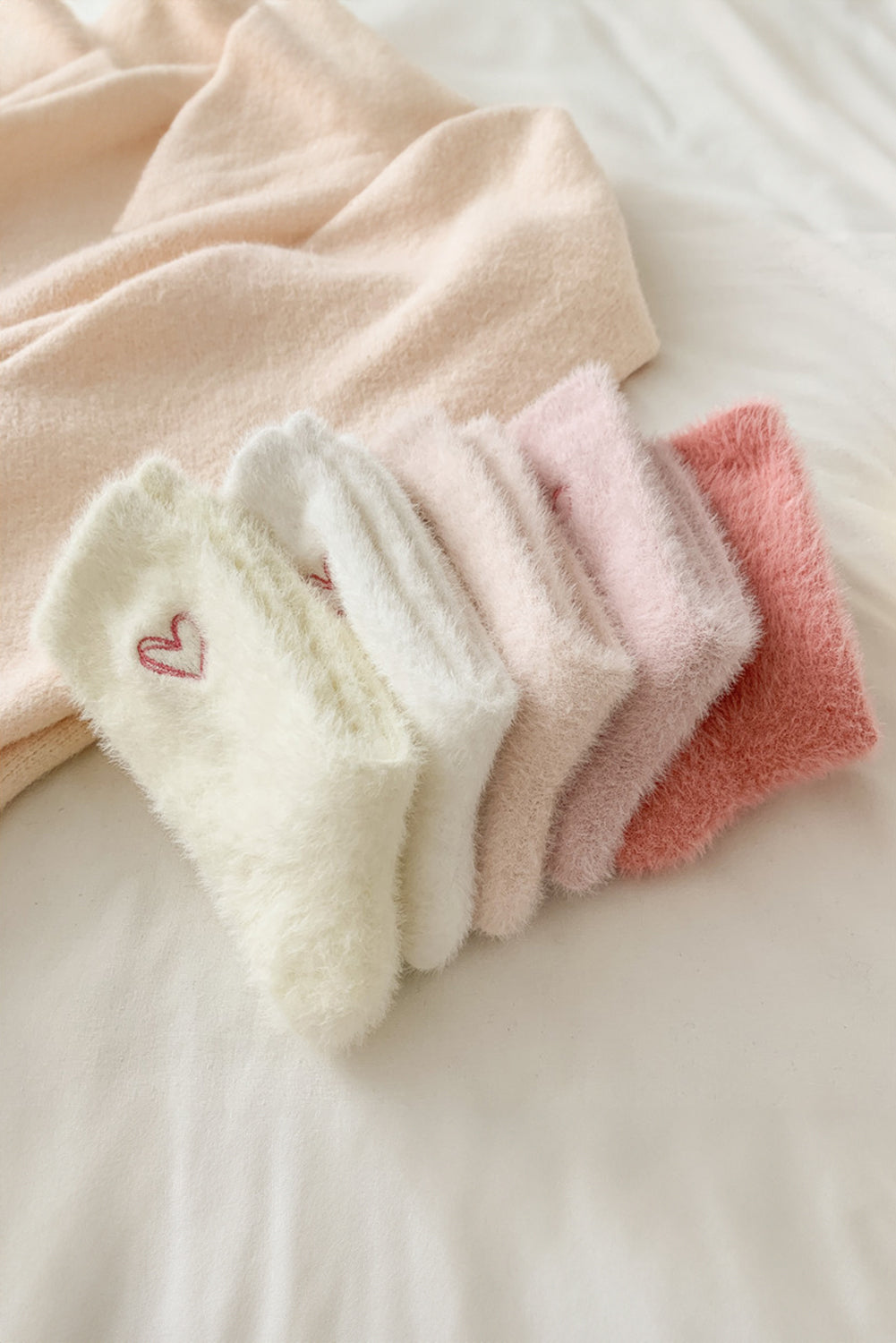 White Heart Embroidered Soft Thick Crew Socks