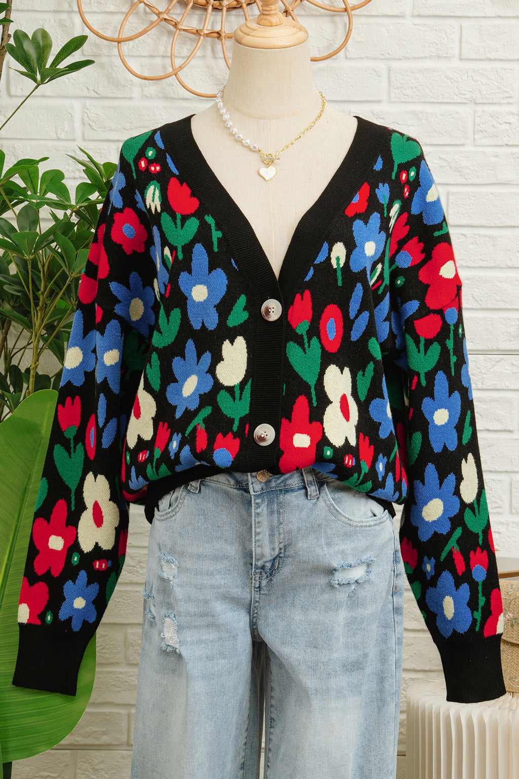 Black Floral Print V Neck Buttoned Short Cardigan Sweater