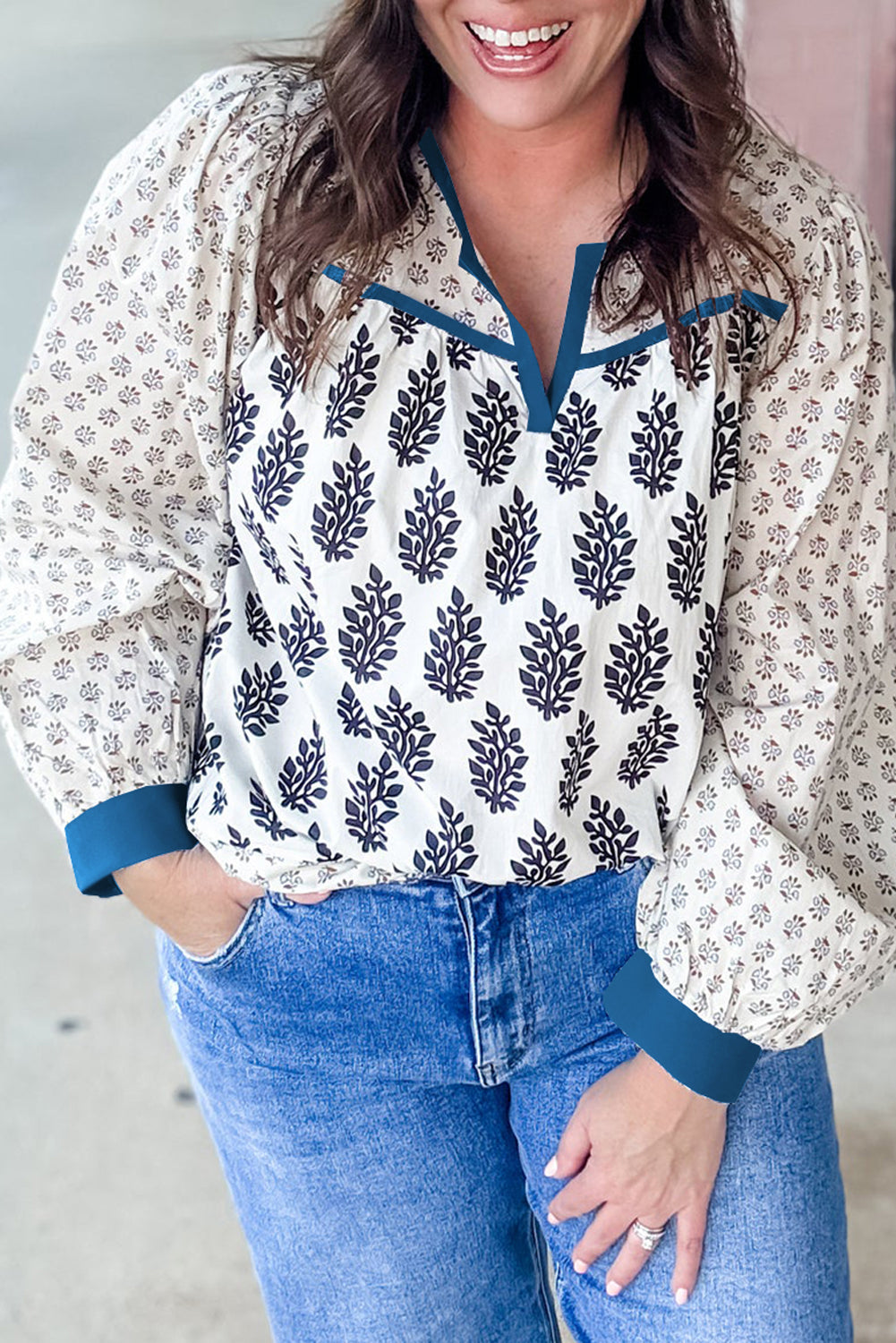 White Plus Size Boho Floral Print Contrast Trim Split Neck Puff Sleeve Patchwork Blouse