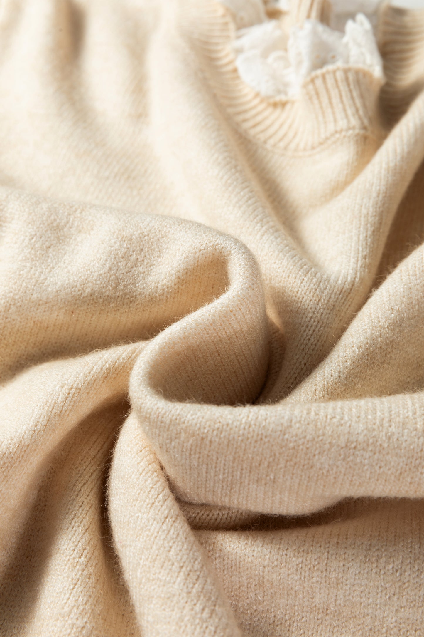 Jet Stream Lace Trim Patchwork Buttoned Cuffs Loose Sweater