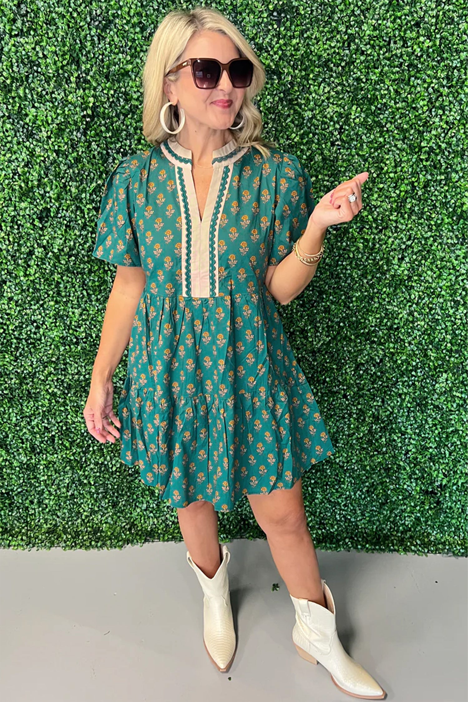 Green Contrast Trim V Neck Short Sleeve Floral Dress
