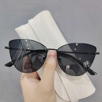 Street Style Cat Eye Small Frame Sunglasses - L & M Kee, LLC