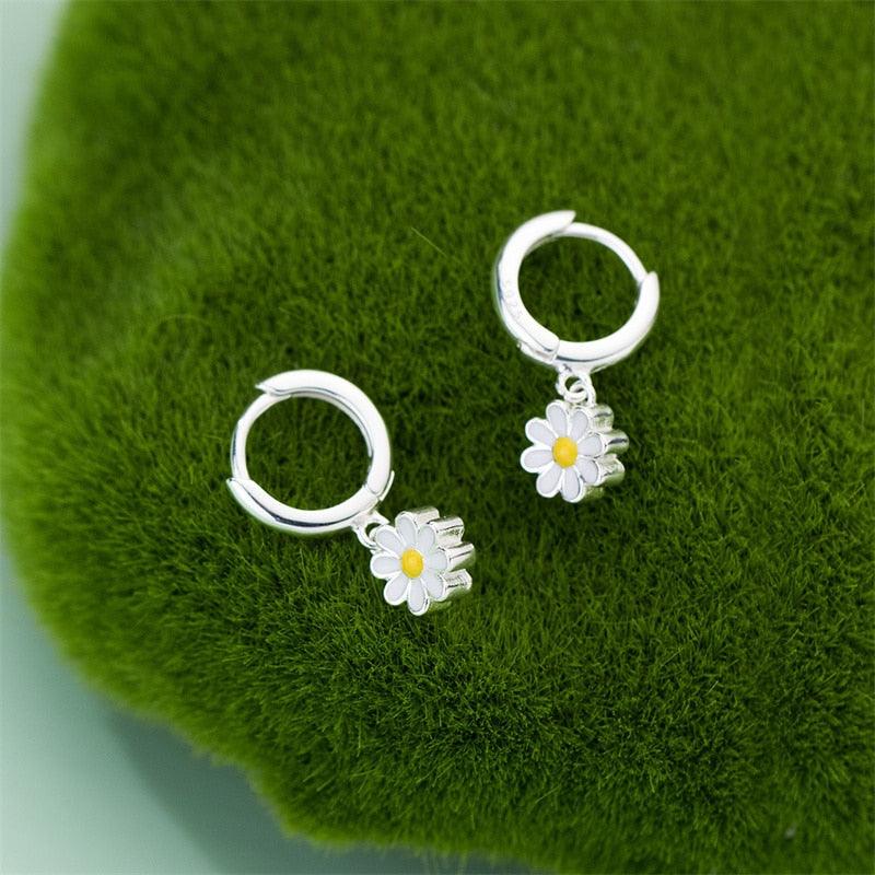 Daisy Flower Earrings - L & M Kee, LLC