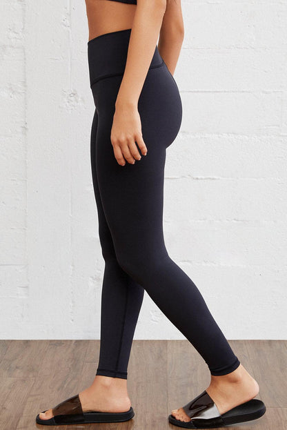 Black Arched Waist Seamless Active Leggings - L & M Kee, LLC