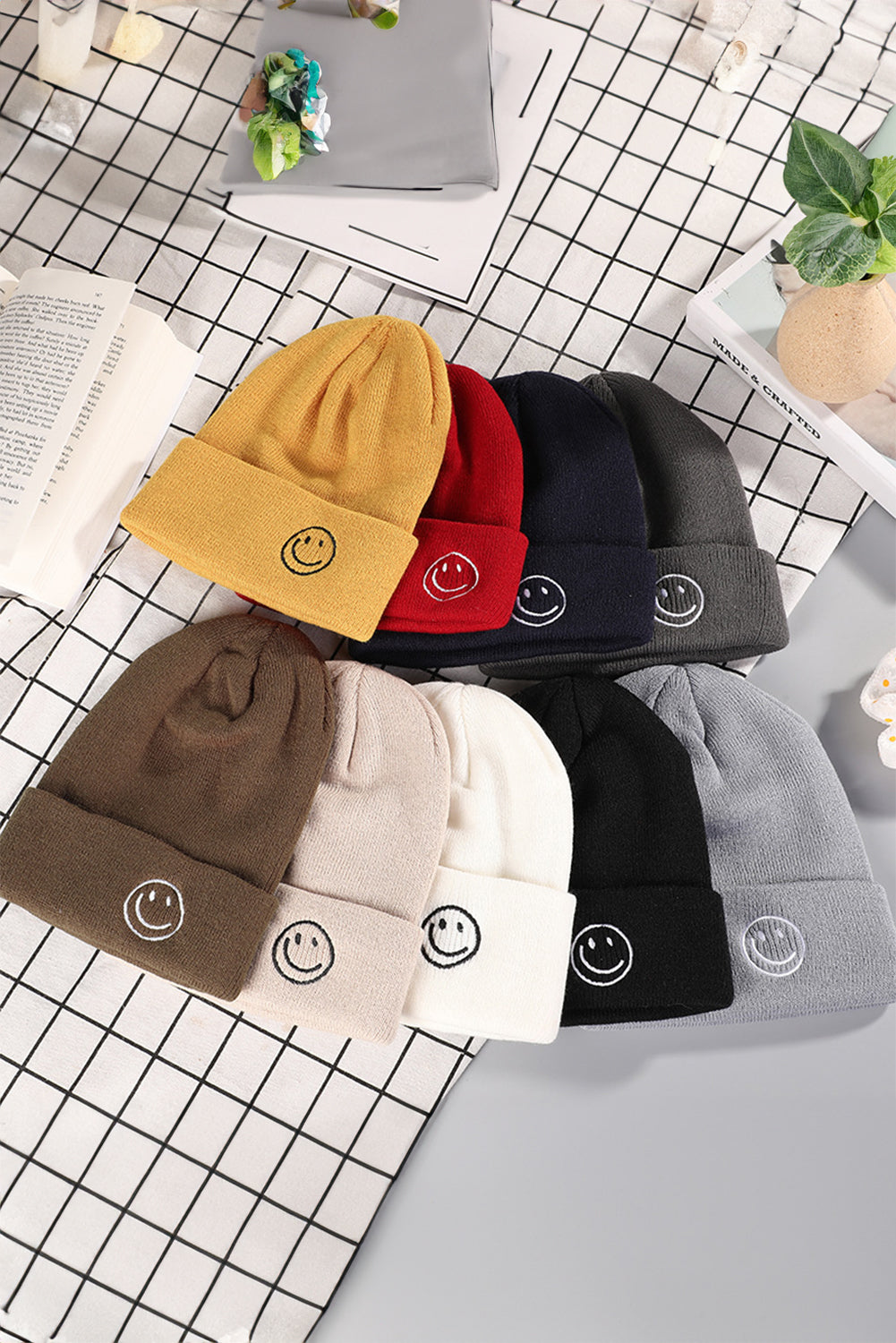 White Smiley Face Eaveless Beanie Hats