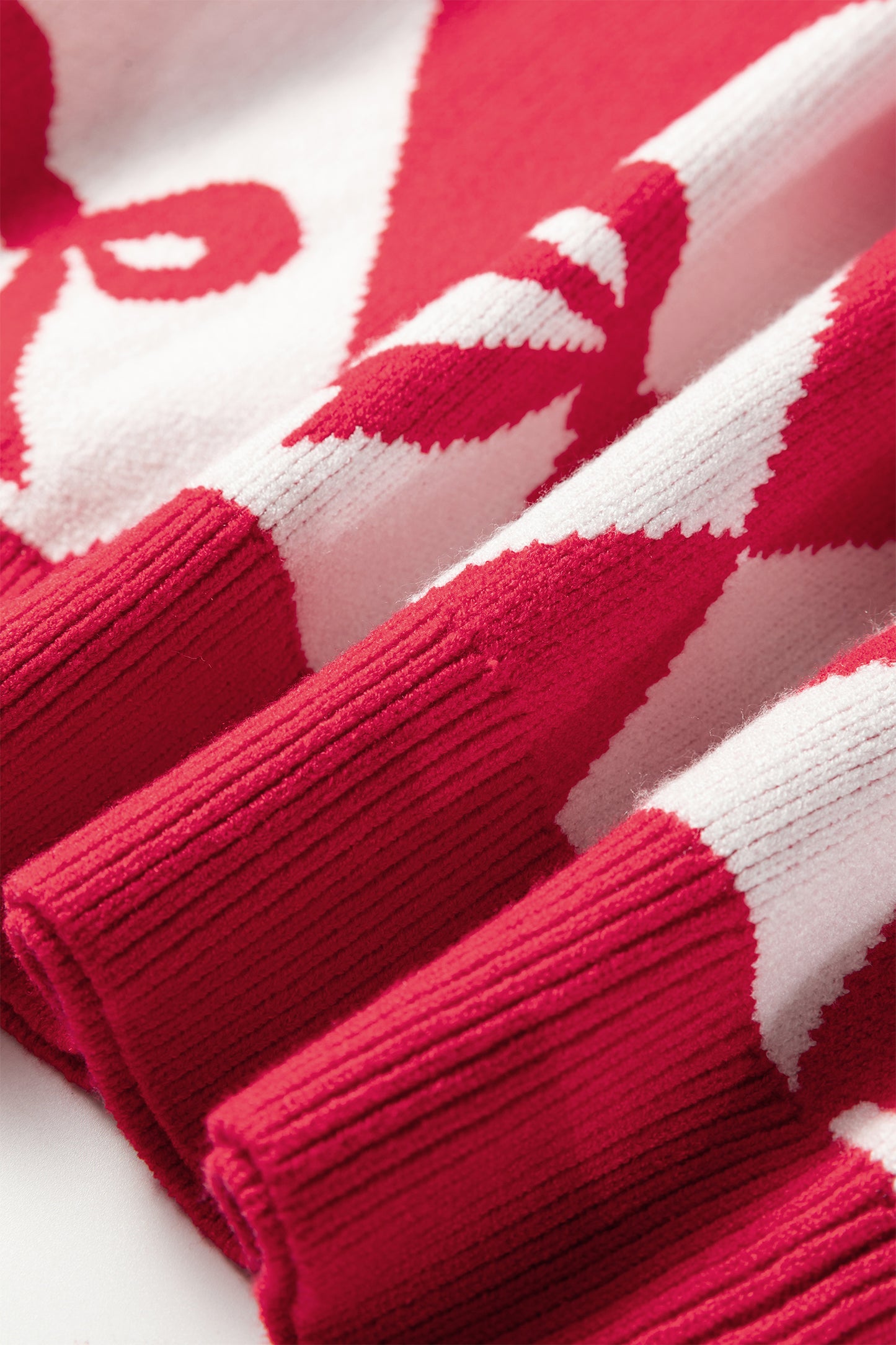 Red Bow Print 2-tone Rhombus Knit Loose Sweater