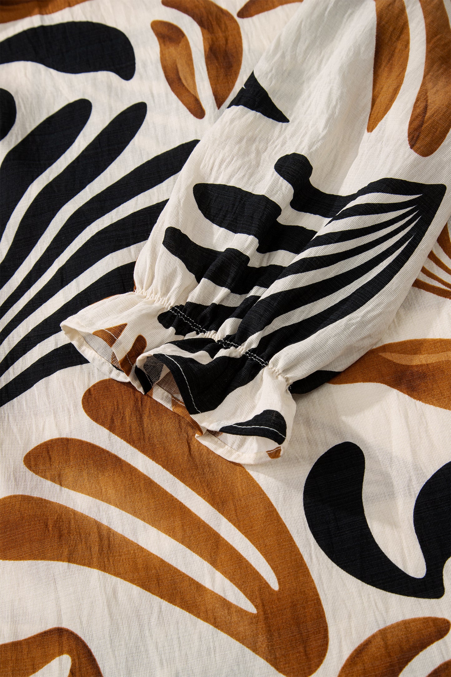 White Plus Size Abstract Print Contrast Collar Split Neck Shift Long Dress