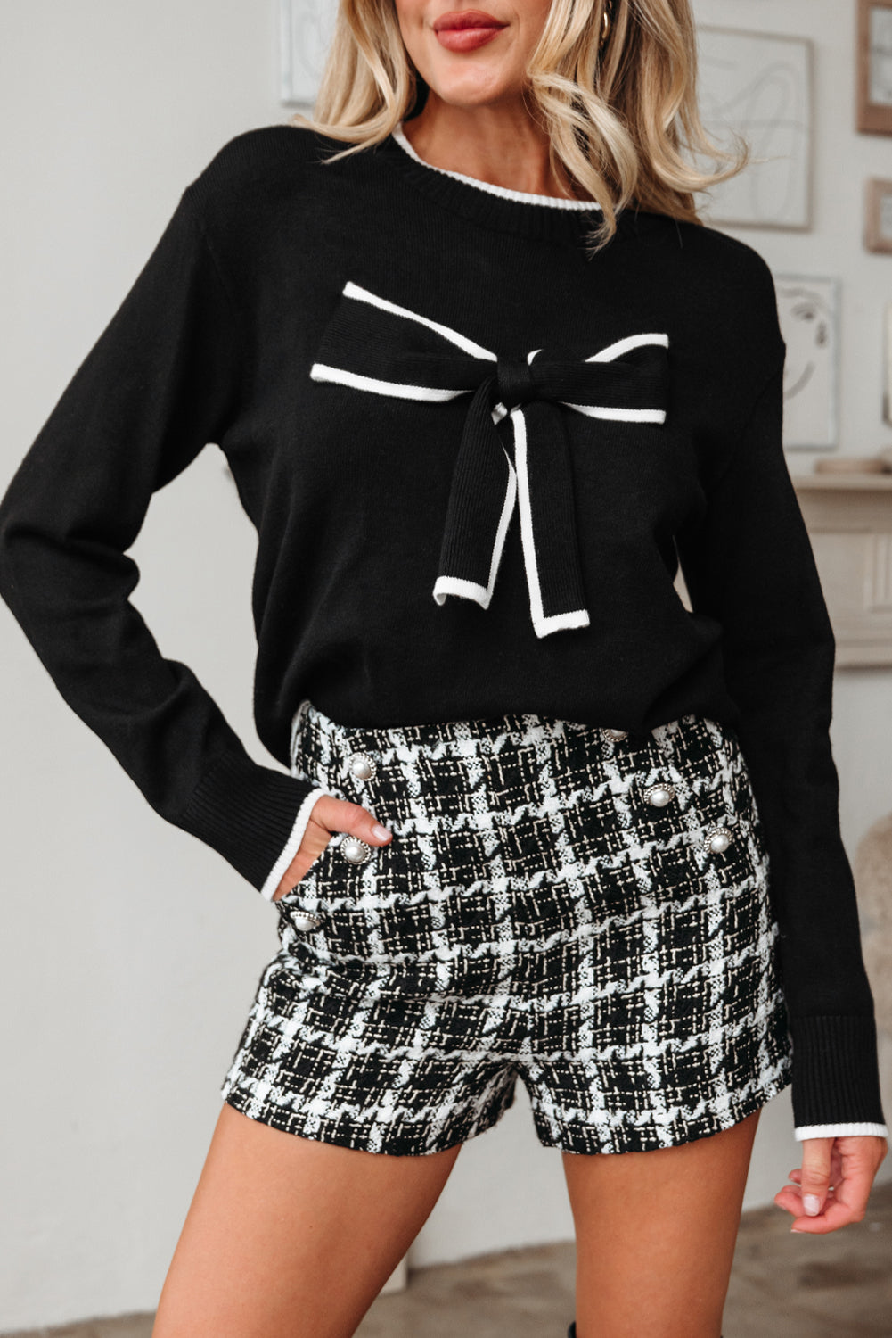 Black Contrast Trim Big Bow Accent Holiday Cropped Sweater