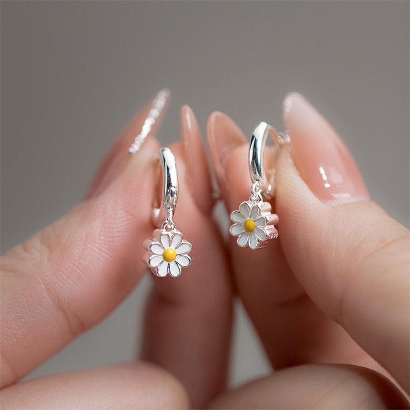 Daisy Flower Earrings - L & M Kee, LLC