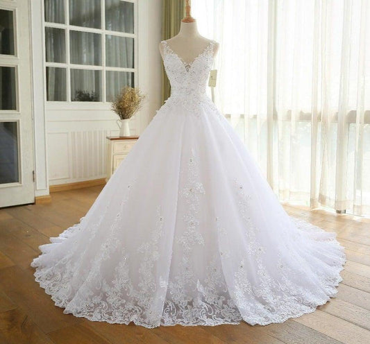 Gorgeous Ball Gown Wedding Dress With Lace - L & M Kee, LLC